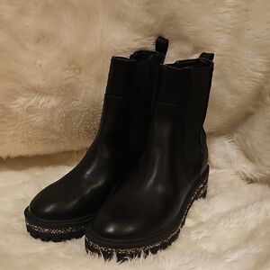 SHU SHOP NWT Black Leather Ankle Boots. Size 7